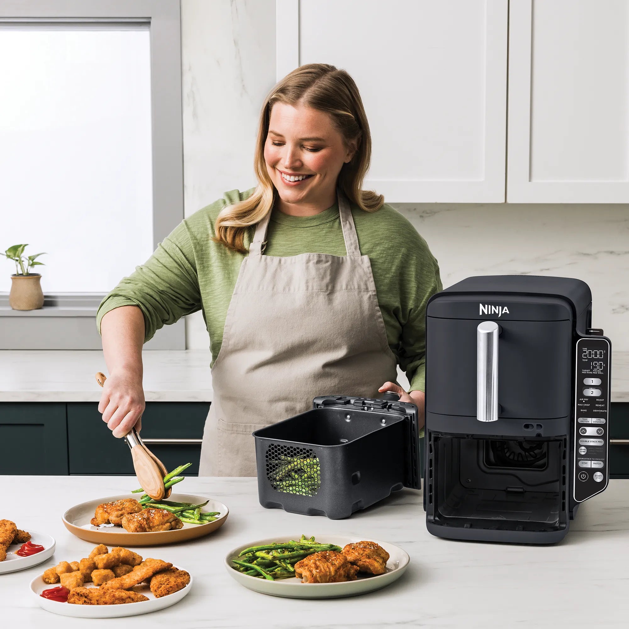 Ninja DoubleStack XXXL Smart 9.5L 2-Drawer Air Fryer Oven - Large Capacity Airfryer for Family Cooking, Healthy Frying, Roasting & Baking - Perfect for Parties, Meal Prep & Quick Weeknight Dinners