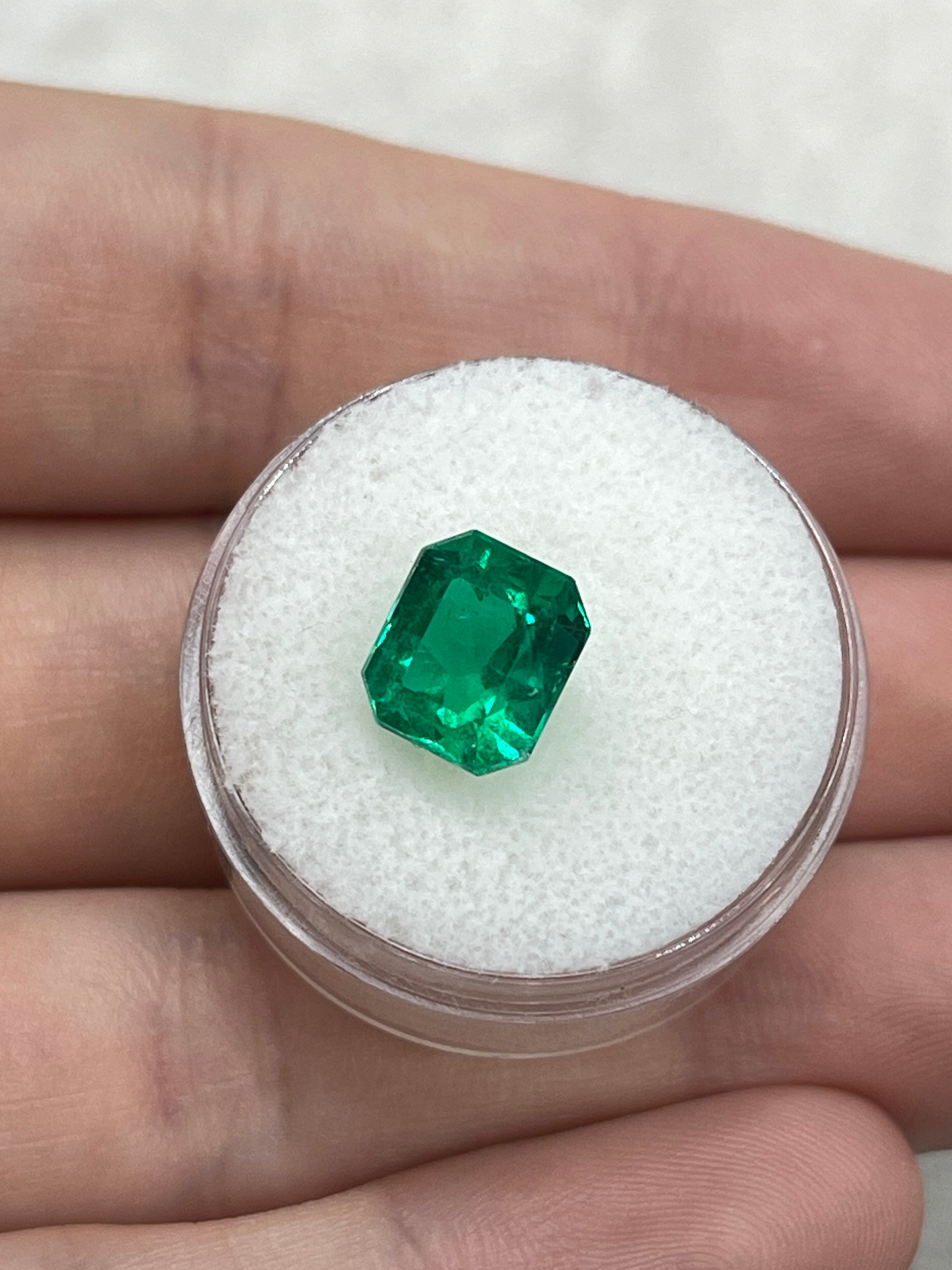 2.78 Carat 9x8 Vivid Green Chunky Emerald Cut Loose Colombian Emerald Gemstone for Jewelry Making, Engagement Rings & Luxury Gifts | Natural Green Emerald Stone for Necklaces, Earrings & Custom Designs