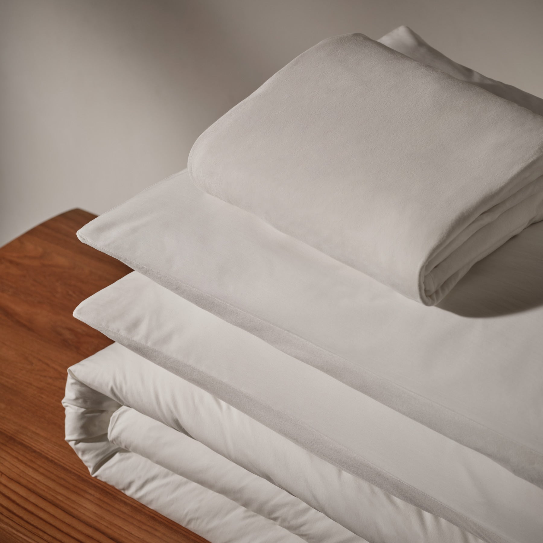 Premium 100% Cotton Queen Size Bedding Set - Soft & Breathable White Bed Sheets for Ultimate Comfort - Perfect for Home, Hotel, and Guest Room Use