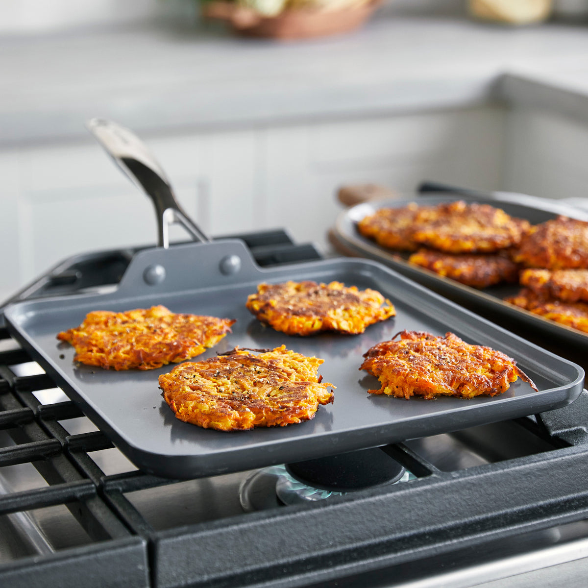 Valencia Pro Ceramic Nonstick 11-Inch Square Griddle Pan - Perfect for Pancakes, Eggs & Grilled Cheese Sandwiches