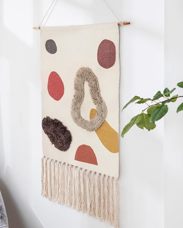 Boho Hanging Tapestry Wall Decor - Handmade Macrame Wall Hanging for Bedroom, Living Room, Dorm - Bohemian Home Decor for Aesthetic Room & Cozy Spaces