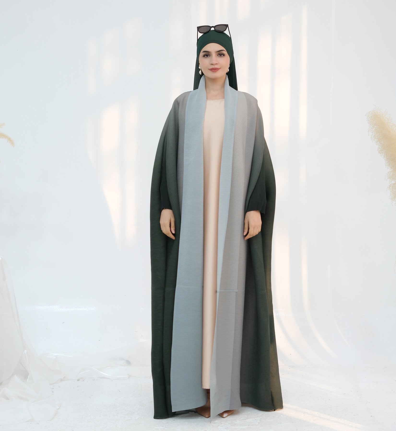 Elegant Kenyat Pleated Ombre Kimono Open Abaya - Green Flowy Muslim Dress for Women | Perfect for Eid, Prayer, Wedding & Special Occasions