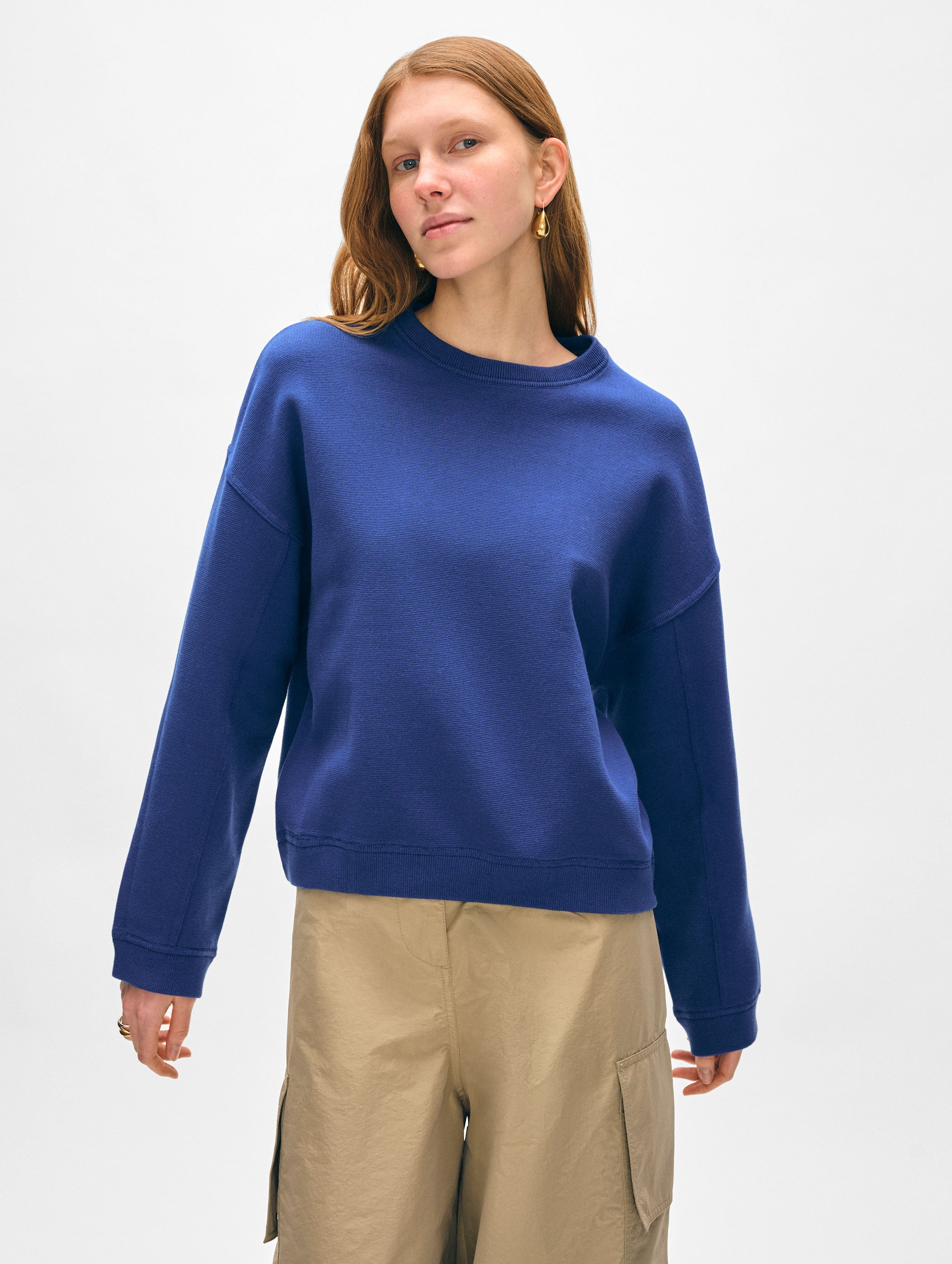 Premium Organic Cotton Sweatshirt for Women - Soft, Breathable & Eco-Friendly - Perfect for Casual Wear, Yoga & Lounging