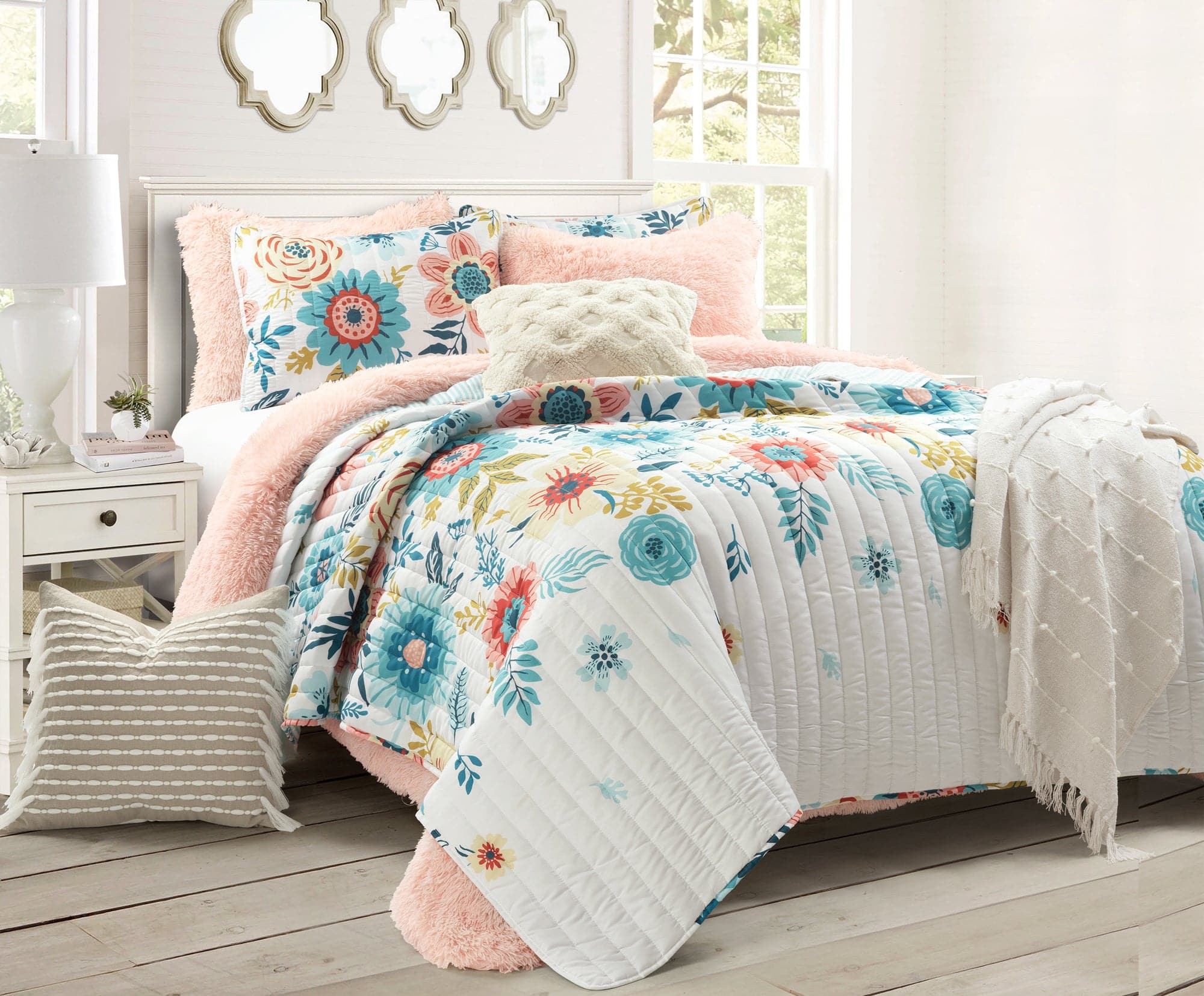 Emma Faux Fur Comforter Set - Soft & Luxurious Bedding Collection for Winter - Queen/King Size - Perfect for Cozy Bedrooms, Guest Rooms & Winter Home Decor