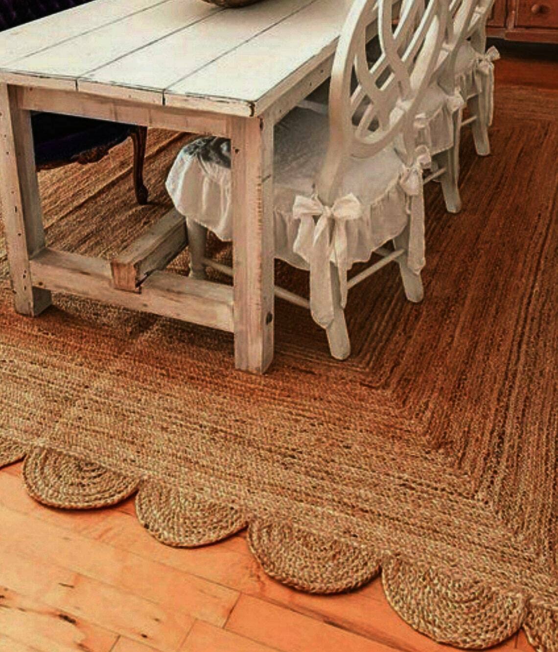 Handmade Natural Jute Rug - Scalloped Edge Braided Farmhouse Style - 5' Square Earth-Toned Floor Mat for Living Room, Bedroom & Boho Decor