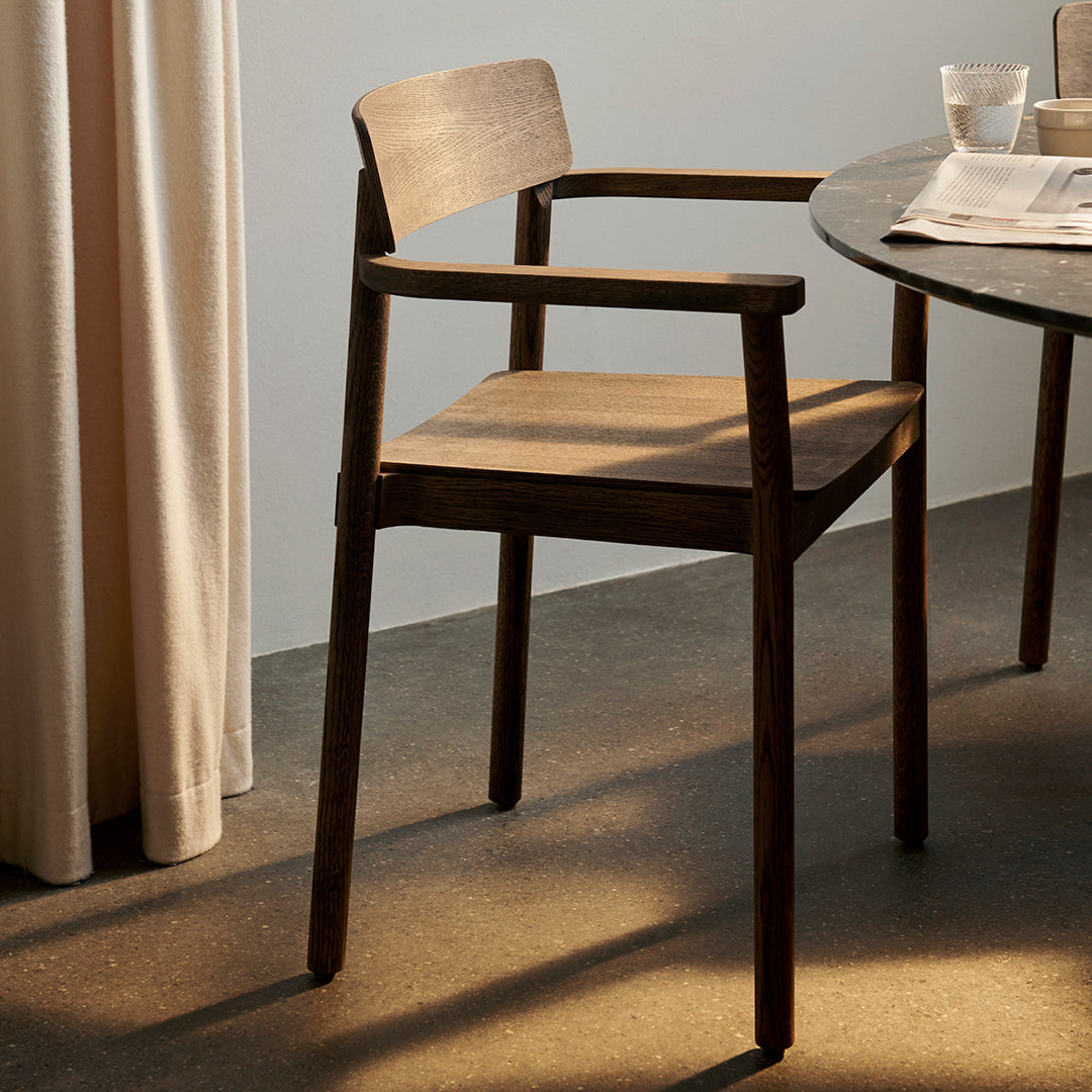 Betty TK10 Armchair - Modern Accent Chair for Living Room, Bedroom, or Office - Comfortable Upholstered Lounge Chair with Wooden Legs - Perfect for Relaxing, Reading, or Working from Home