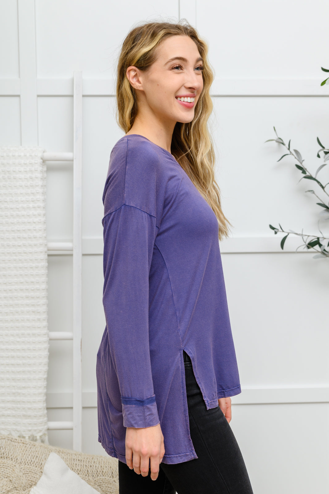 Denim Blue Long Sleeve Knit Top with Pocket - Casual Comfort for Everyday Wear & Layering Outfits