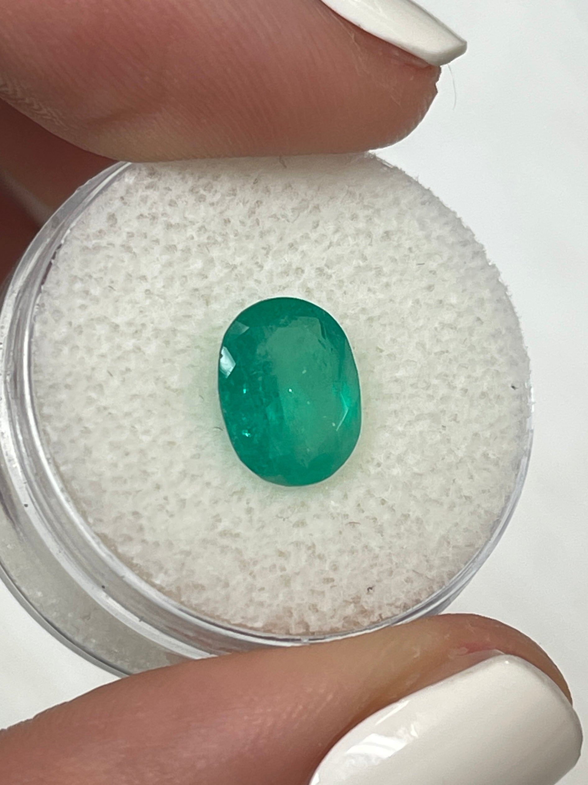 2.11 Carat 10x8mm Medium Bluish Green Natural Loose Colombian Emerald Oval Cut Gemstone for Jewelry Making, Engagement Rings & Collector's Items