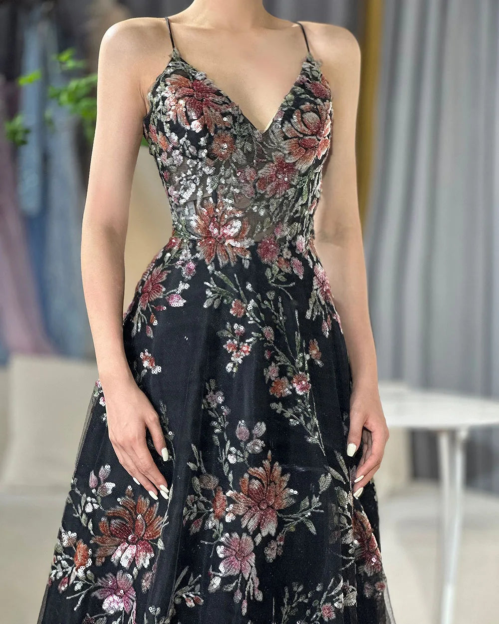 Luxury Dubai Black Beaded Spaghetti Strap A-Line Prom Dress for Formal Occasions - Perfect for Saudi Arabian Weddings, Evening Galas & Special Events LA72773