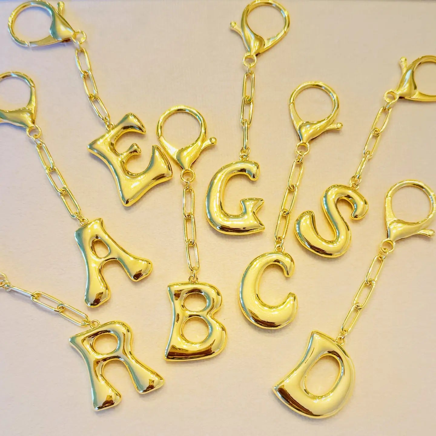 Personalized Balloon Letter Bag Charm - Custom Initials for Backpacks, Purses & Keychains - Perfect for Gifts, Parties & Everyday Accessories