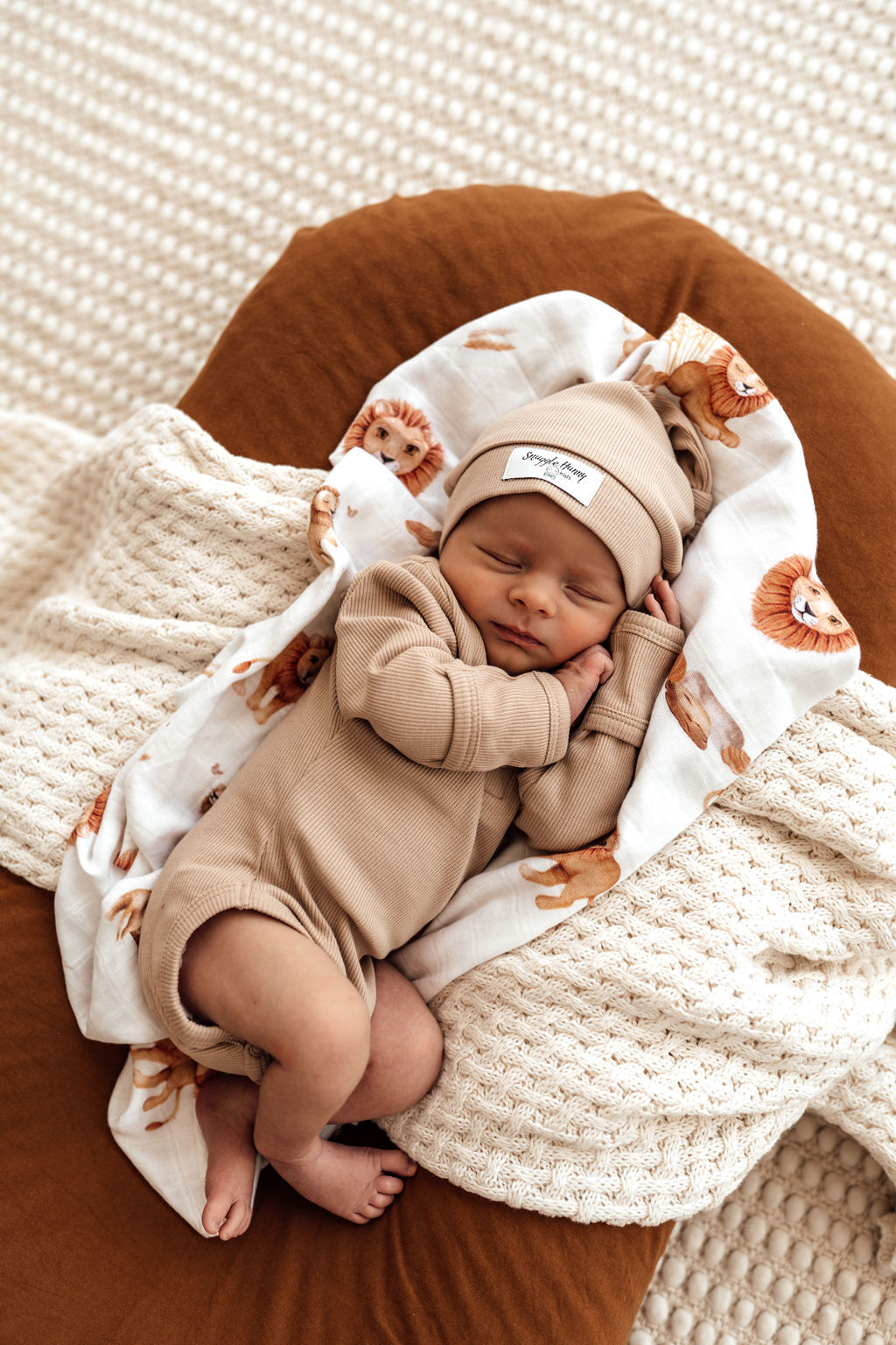Organic Ribbed Long Sleeve Bodysuit for Women - Soft & Comfortable Snuggle Hunny Baby Outfit - Perfect for Newborns, Infants & Toddlers - Ideal for Playtime, Family Photos & Everyday Wear