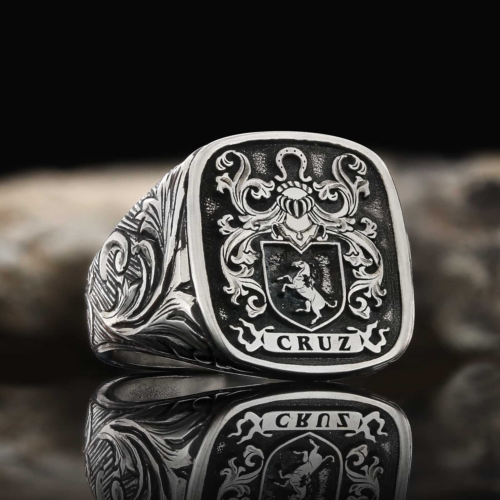 Custom Engraved Family Crest Ring for Men - Personalized Signet Ring with Coat of Arms - Unique Gift for Anniversary, Graduation & Special Occasions