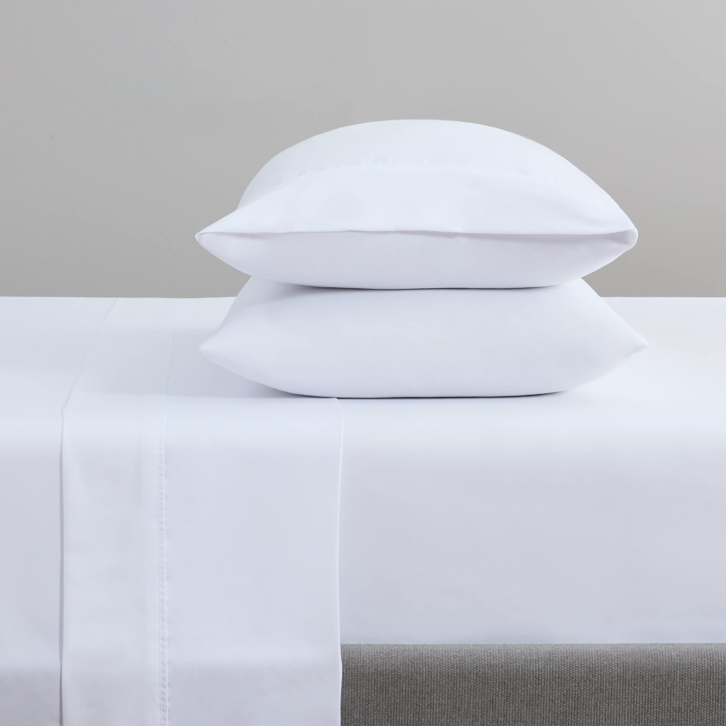 Arkwright 6-Pack Twin Flat Sheets - Soft Brushed Microfiber Hypoallergenic Wrinkle-Resistant Top Sheets - White Bedding Essentials for Hotels, Hosts & Home Use - Perfect for Guest Rooms, Vacation Rentals & Dormitories