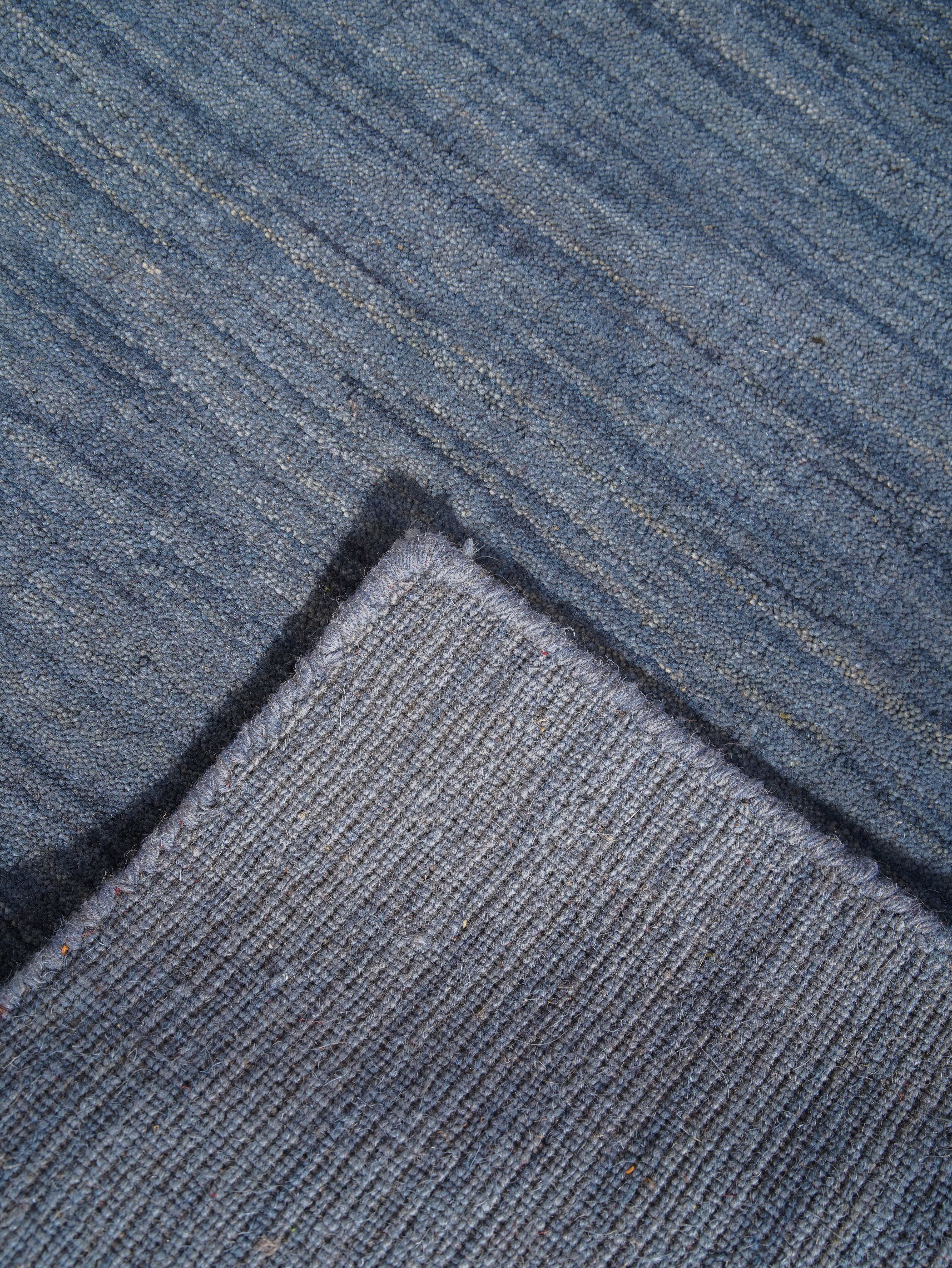 Premium Hand-Knotted Wool Rug - Soft & Luxurious for Living Room, Bedroom, or Office - Eco-Friendly & Durable Home Decor