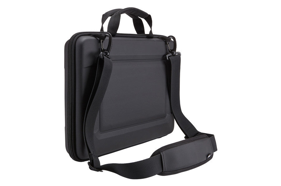 Thule Gauntlet 3.0 13-15 Inch Laptop Sleeve for MacBook Pro/Air - Waterproof Protective Case in Black - Perfect for Travel, Work & School