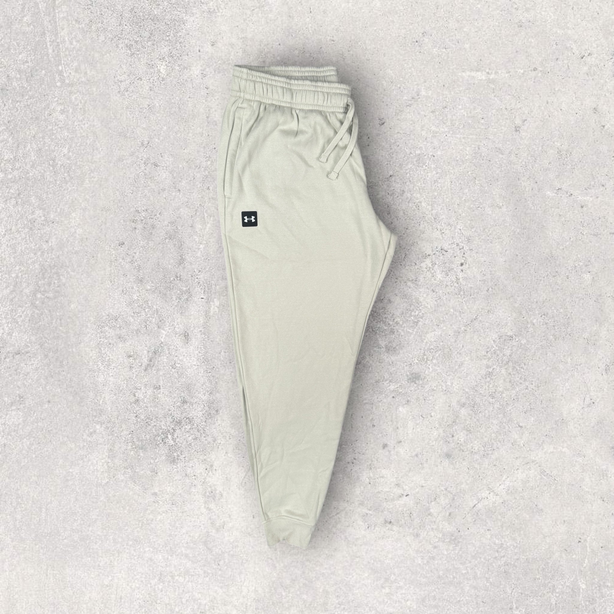 UNDER ARMOUR RIVAL FLEECE JOGGER PANTS FOR MEN - COMFY BEIGE SWEATPANTS, LIGHTWEIGHT & BREATHABLE - PERFECT FOR GYM, RUNNING & CASUAL WEAR