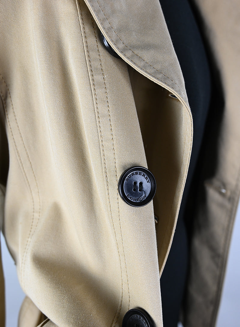Burberry Trench Coat 7/8 Length Beige - Size 38 | Classic Waterproof Trench Coat for Women | Perfect for Office, Travel & Fall Fashion