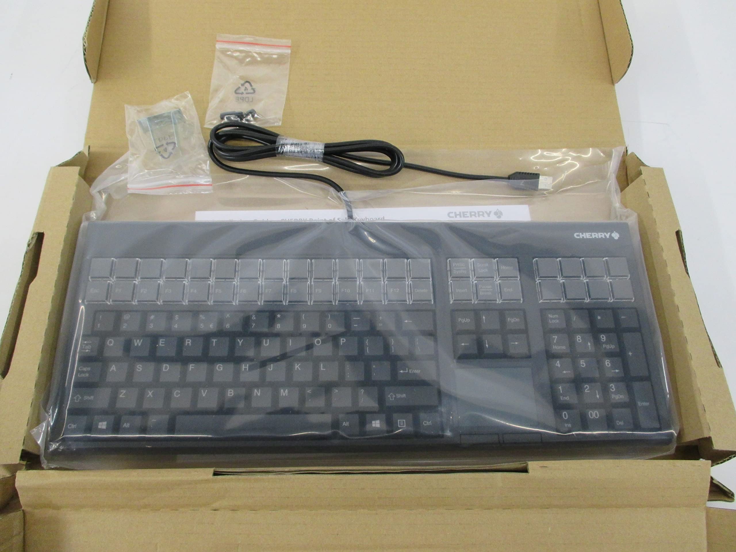 Cherry Electronics G86-71401EUADAA USB Keyboard with Touchpad - QWERTY US Layout (17.4