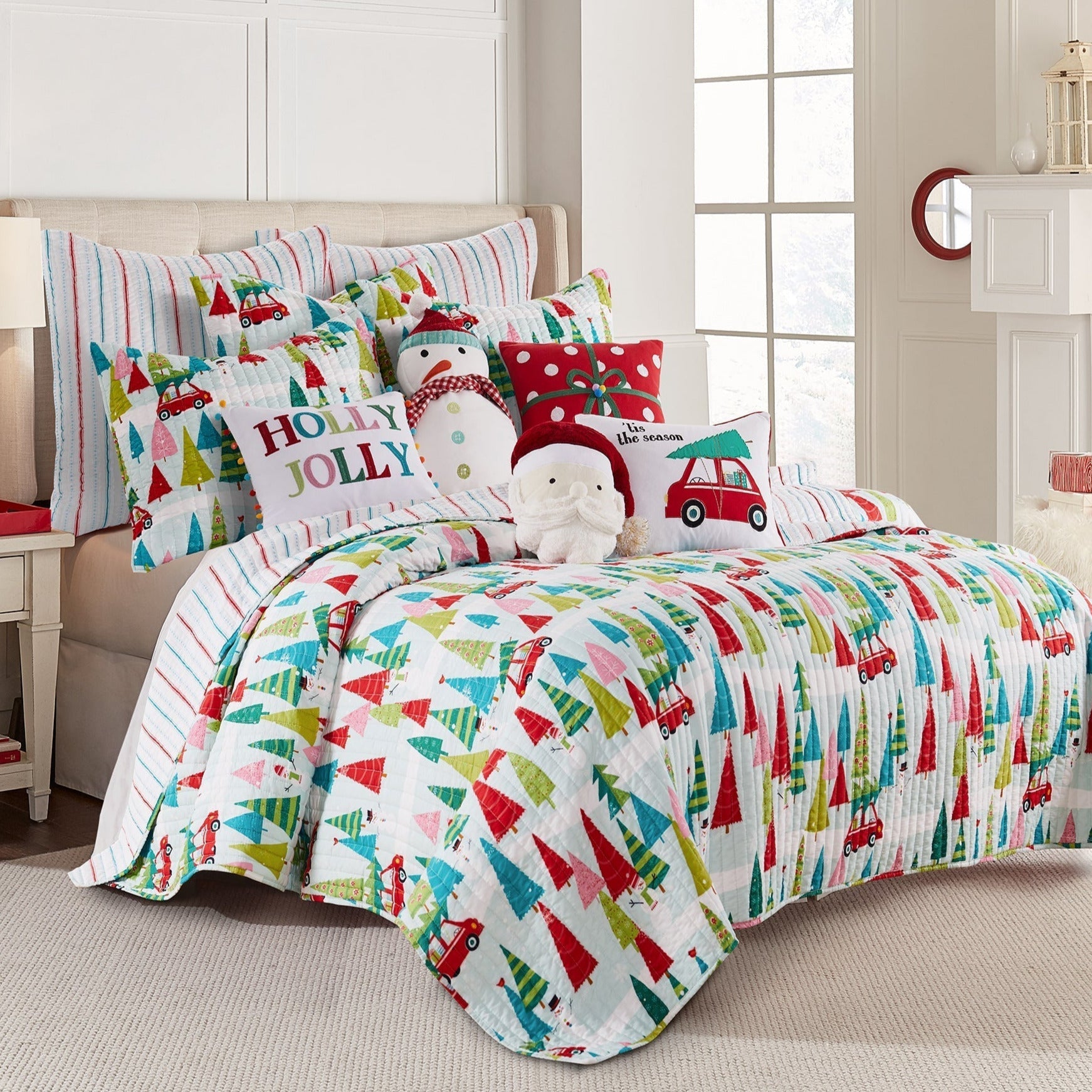 Merry & Bright Holly Jolly Christmas Quilt - Cozy Holiday Bedding for Festive Home Decor