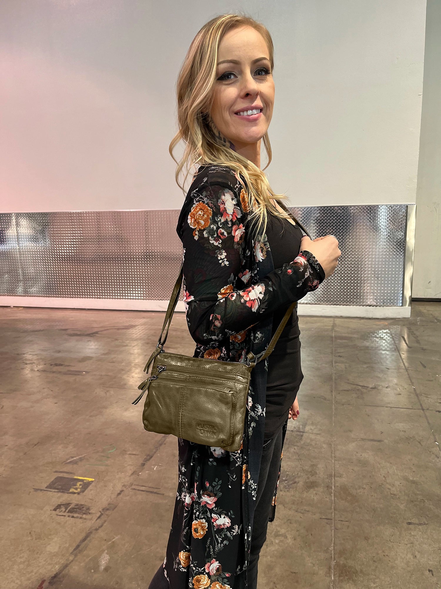 Genuine Leather Crossbody Bag for Women - Olive Green, Stylish & Durable Shoulder Purse - Perfect for Work, Travel & Everyday Use