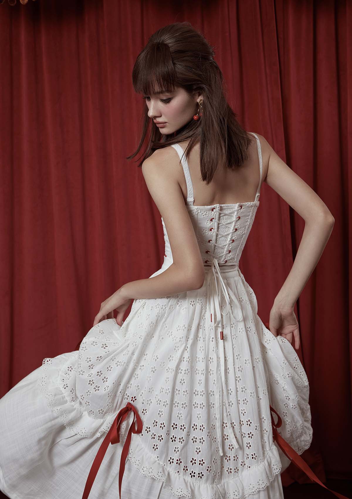 Elegant Red Ballroom Dance Skirt - Flowy & Comfortable for Latin, Swing & Waltz Performances