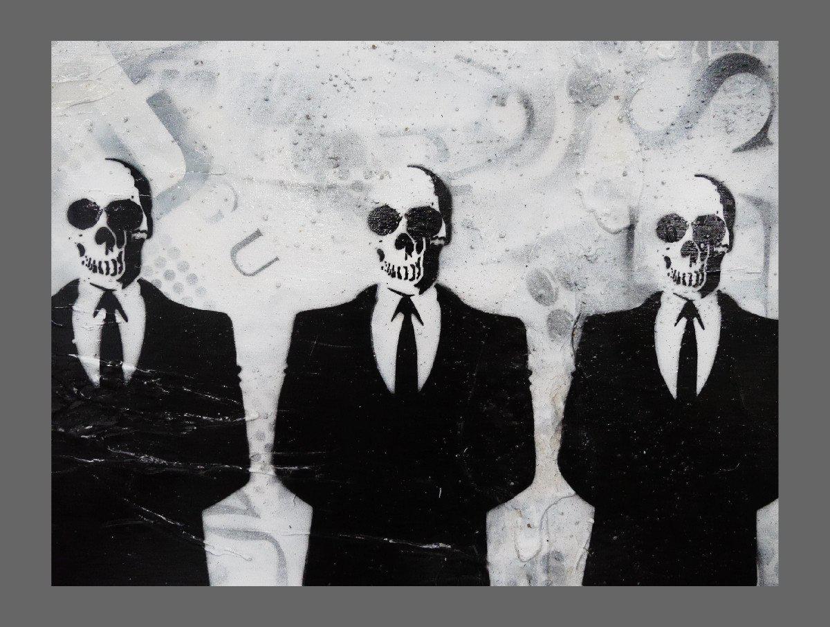 Urban Pop Three Bills Wall Art - Modern Canvas Painting for Home & Office Decor - Perfect for Living Room, Bedroom, or Workspace