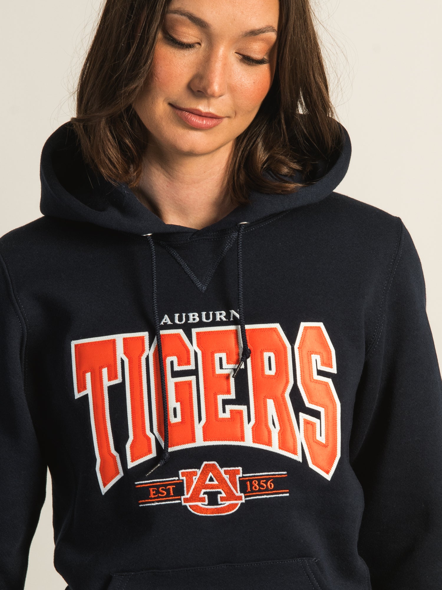 Auburn Tigers Pullover Hoodie - Men's & Women's Fleece Sweatshirt for College Football Fans - Perfect for Game Day & Casual Wear