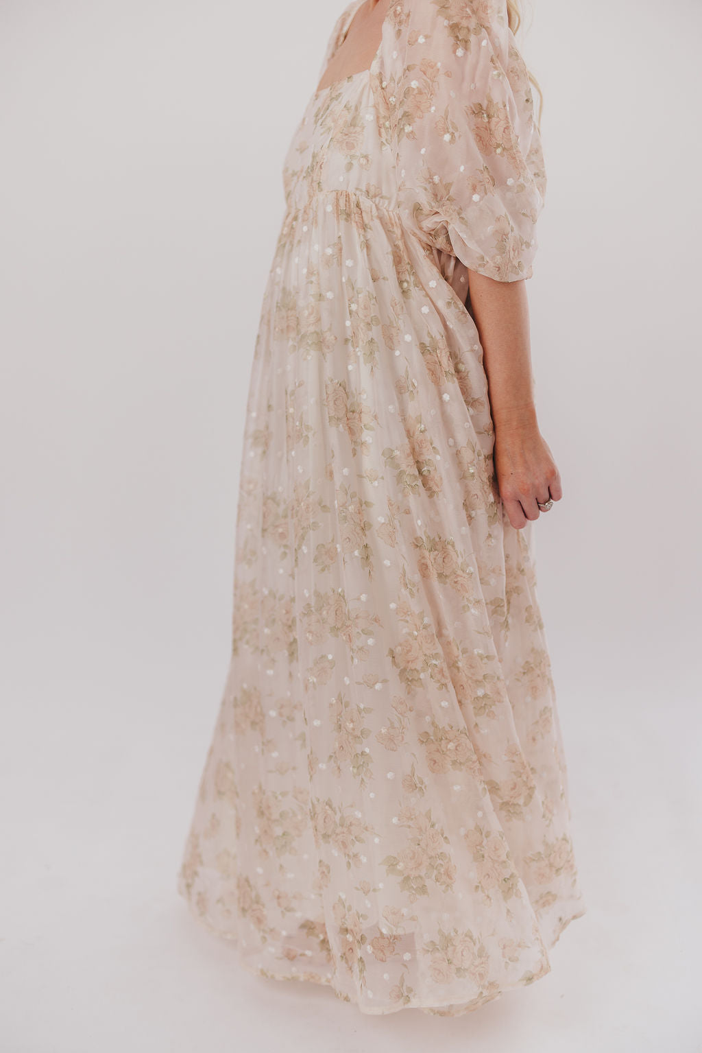 Elegant Cream Floral Maxi Dress with Smocking - Bump Friendly Maternity & Inclusive Sizing (S-3XL) for Women | Perfect for Weddings, Beach Vacations & Summer Parties