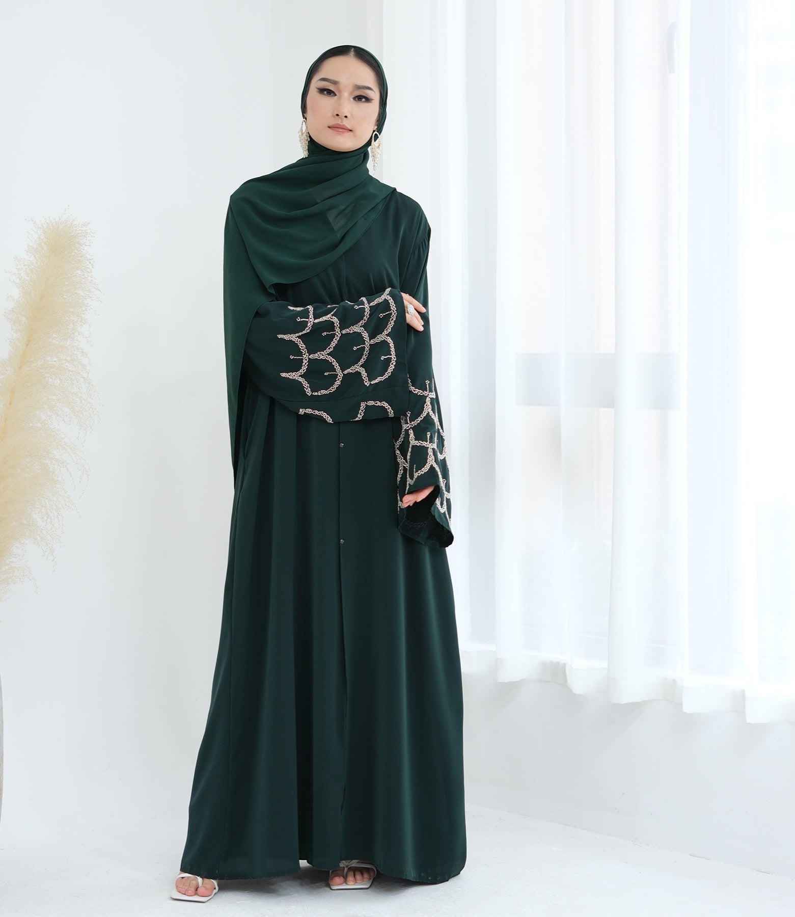 Irssane Nida Open Abaya Kimono - Elegant Emerald Green Muslim Prayer Dress for Women | Perfect for Prayer, Mosque, and Special Occasions