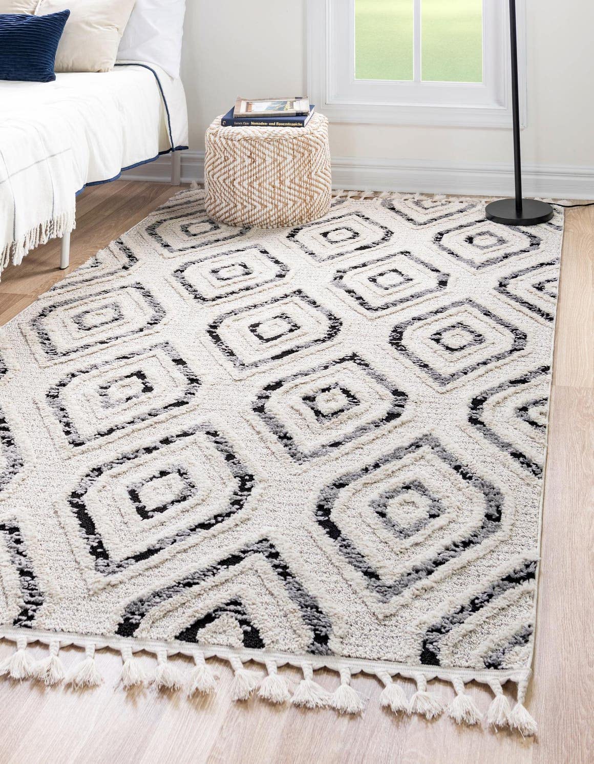 Unique Loom Cherokee Collection Area Rug - Gatlinburg Black & White 9x12 Feet Rectangle Rug for Living Room, Bedroom & Office | Soft & Durable Floor Covering