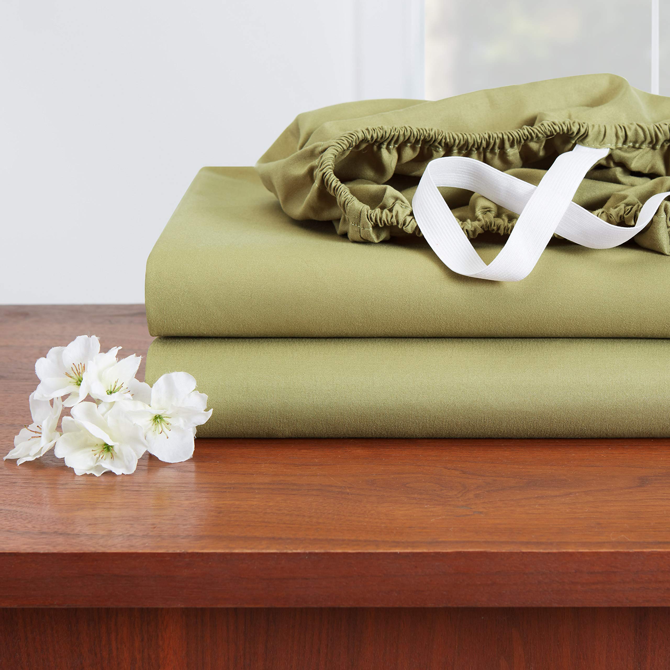 Empyrean 3-Piece Twin Sheet Set - Ultra Soft Double Brushed Microfiber Bed Sheets in Sage Olive Green - Hotel Luxury Bedding with Deep Pockets & Elastic Corners - Perfect for Guest Rooms, Dorms & Cozy Bedrooms