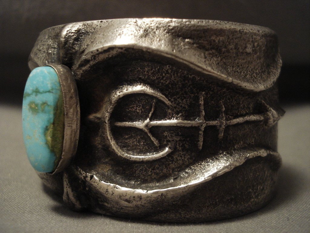 172 Grams Solid Sterling Silver Vintage Navajo Number 8 Turquoise Native American Bracelet - Authentic Handmade Jewelry for Women, Boho Fashion & Special Occasions