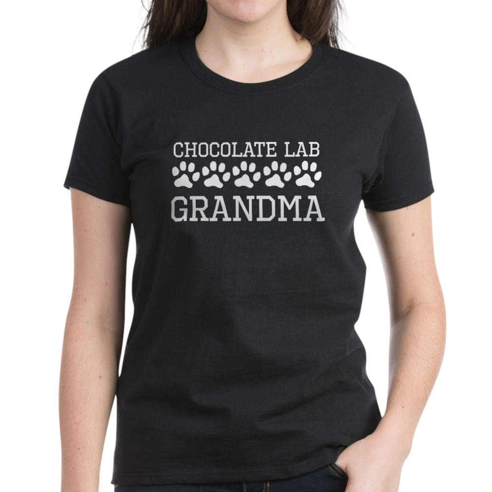 Chocolate Lab Grandma Women's Cotton T-Shirt - Funny Dog Lover Gift for Grandmothers - Perfect for Family Gatherings & Pet Lovers