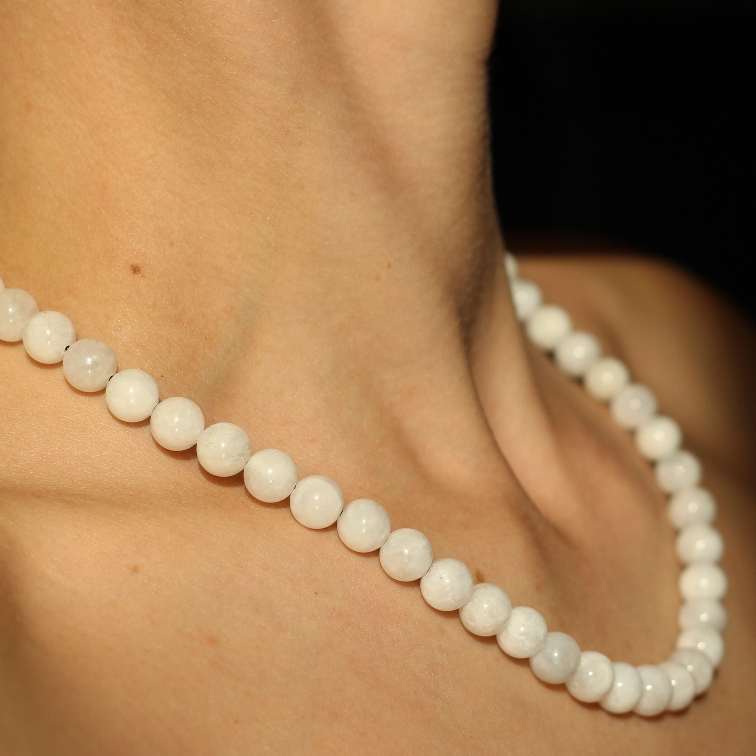 Moonstone Beaded Necklace for Women - Healing Crystal Jewelry for Meditation, Yoga & Spiritual Energy - Elegant Boho Chic Necklace for Everyday Wear