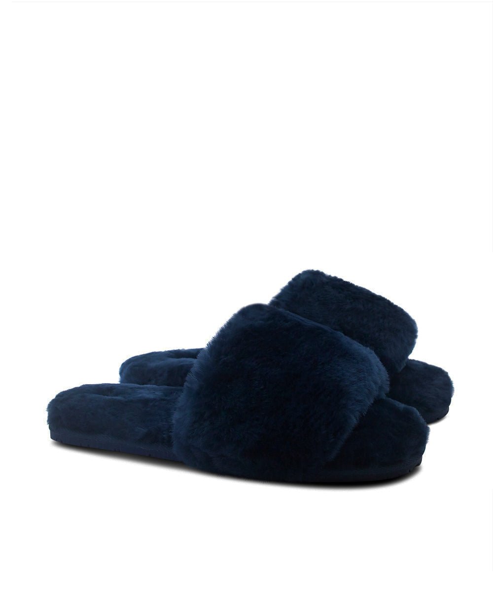 Women's UGG Fluffy Slippers - Cozy Indoor/Outdoor House Shoes for Winter Comfort - Perfect for Home, Lounge & Cold Weather Wear