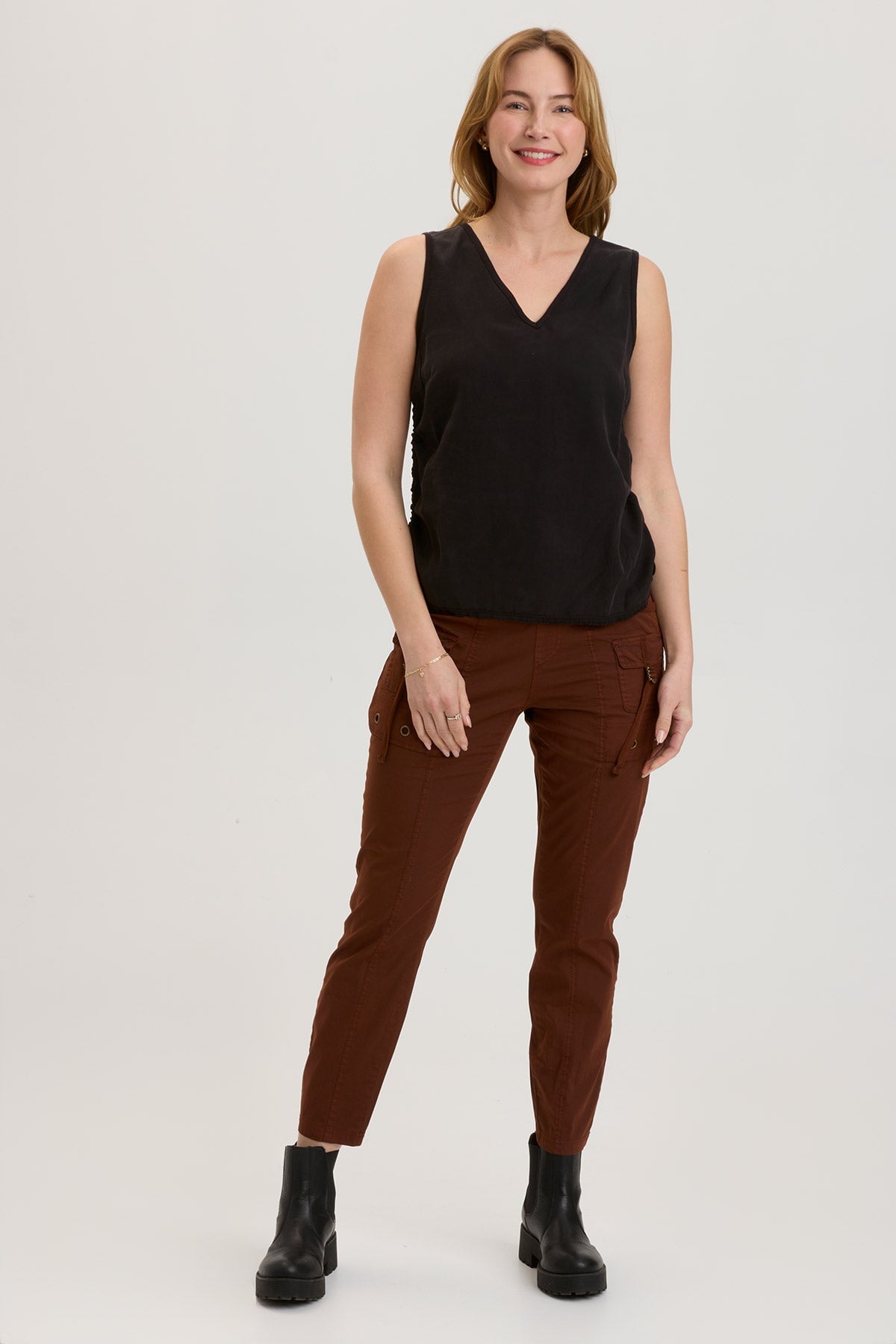 Ileana Tank Top for Women - Sleek Black Stretch Fabric - Perfect for Yoga, Gym & Casual Wear