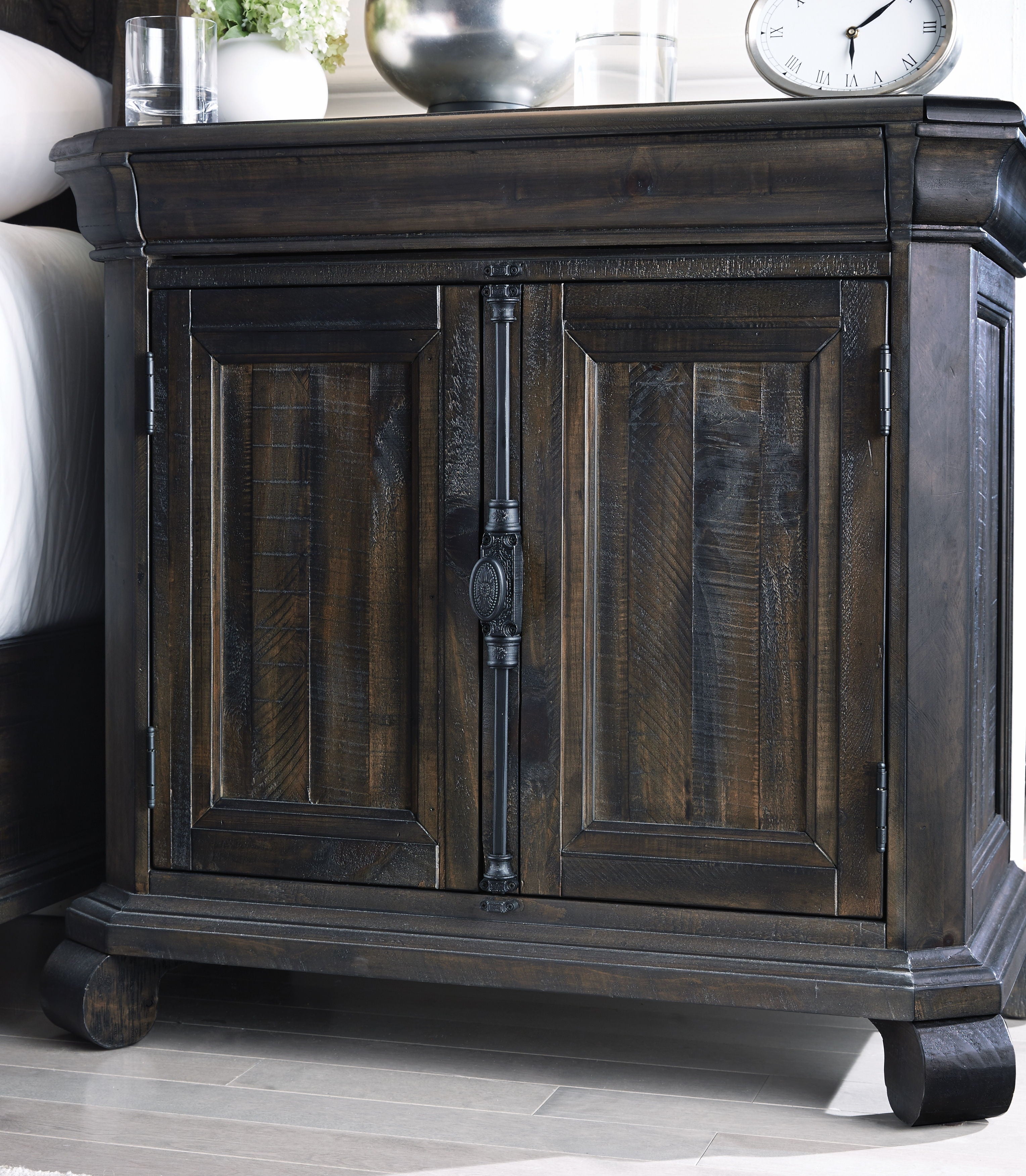 Bellamy Bachelor Chest - Stylish 3-Drawer Dresser for Small Spaces | Perfect for Bedroom, Dorm, or Apartment Storage & Organization