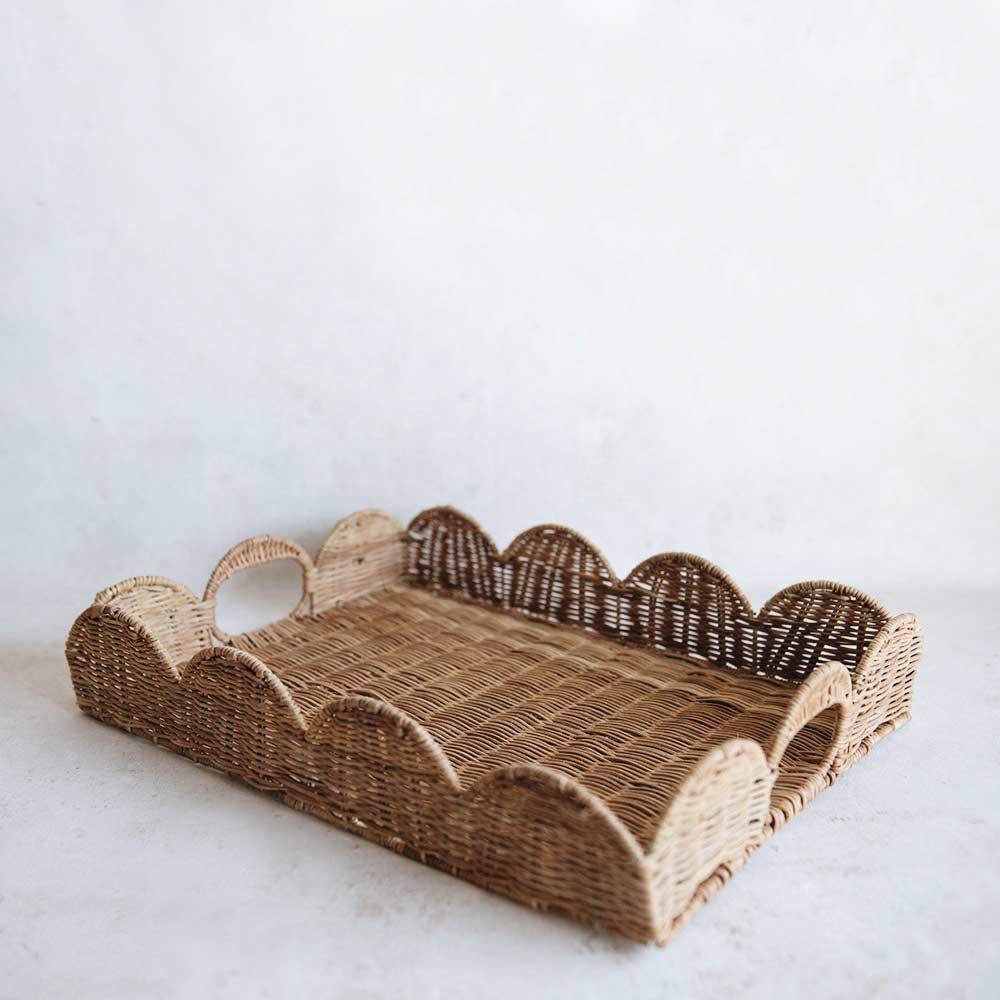 Elegant Sanders Scalloped Rattan Tray - Handwoven Natural Rattan Serving Tray for Coffee Table, Breakfast in Bed, Bathroom Organizer & Home Decor