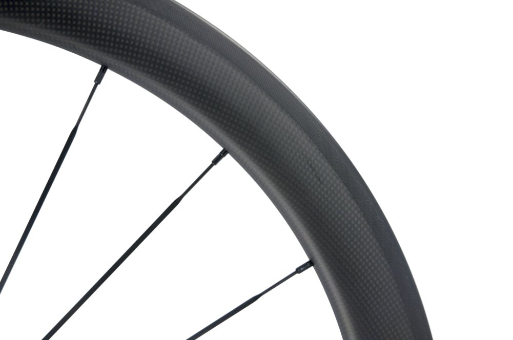 Lightweight Carbon Fiber Road Bike Wheelset - 50mm Deep Section Clincher Wheels - 700c Racing Bike Wheels for Speed & Performance - Perfect for Triathlon, Road Racing & Endurance Cycling