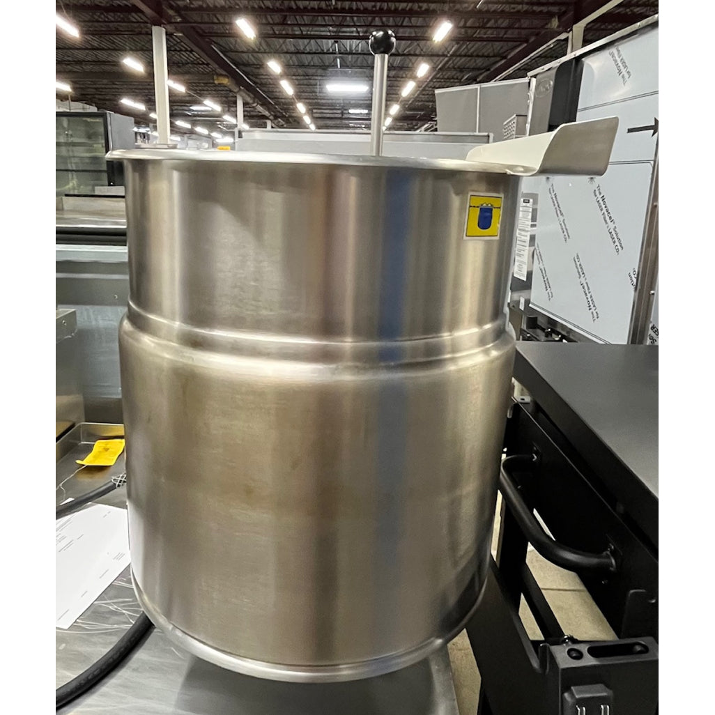 Used Cleveland KET 12T Manual 12-Gallon Electric Steam Kettle 208V - Commercial Kitchen Equipment for Restaurants, Bakeries & Food Service