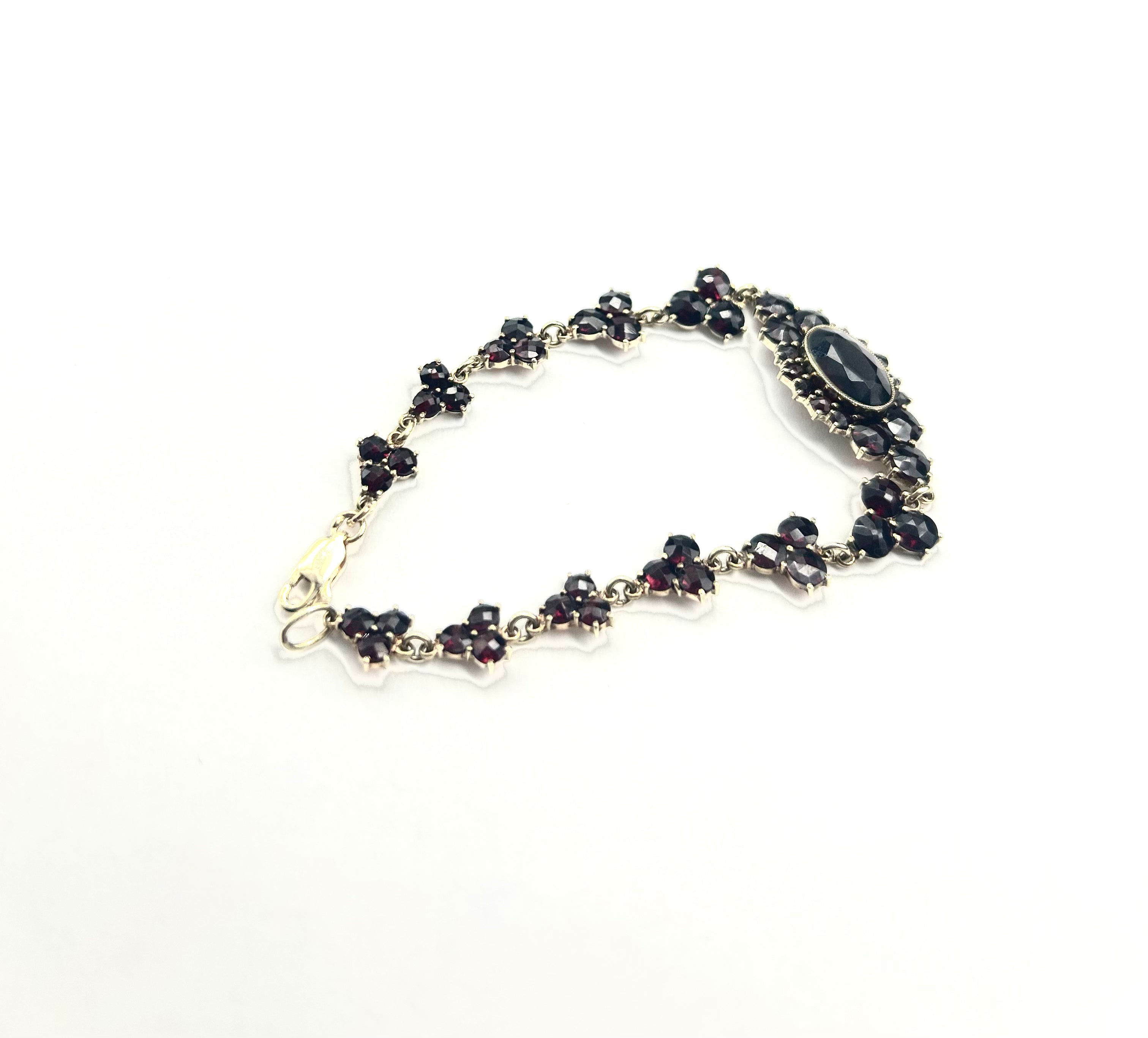 14K Yellow Gold Oval Milgrain Garnet Bracelet for Women – Elegant Jewelry Gift for Birthday, Anniversary & Special Occasions