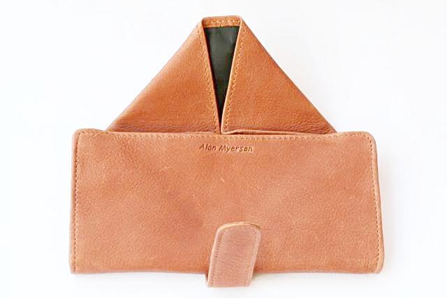 Premium Genuine Leather Envelope Wallet in Tan - Slim & Stylish for Everyday Use, Travel, and Business