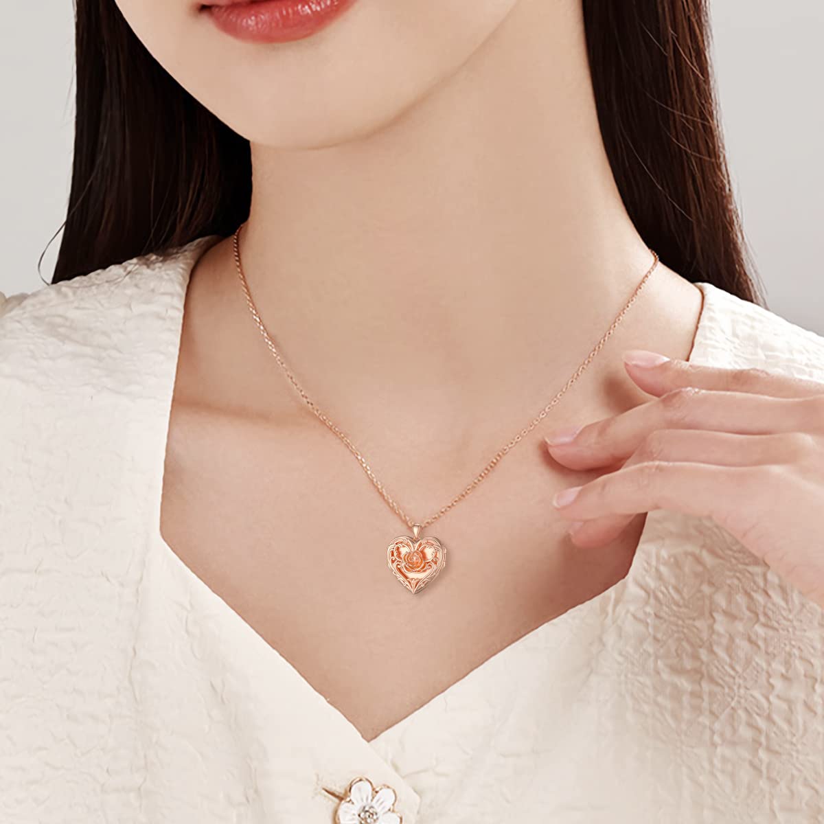 SOULMEET 10K 14K 18K Solid Rose Gold Heart Locket Necklace - Holds 3/5 Photos, Personalized Engraved Jewelry Gift for Mom, Wife, Valentine's Day, Mother's Day | Perfect for Anniversaries, Birthdays & Romantic Occasions