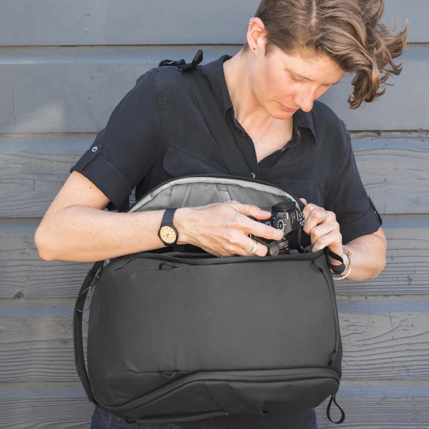 Peak Design Everyday Backpack 15L - Waterproof Camera Backpack with Zip Closure for Photographers & Travel - Perfect for Hiking, Commuting & Urban Exploration