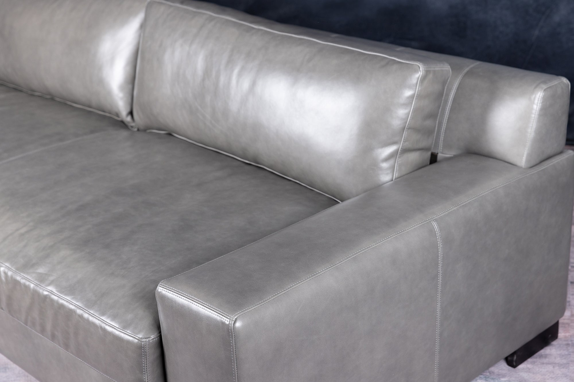 Luxury Fleetwood Genuine Leather Sofa - Modern Comfort for Living Room, Office & Lounge - Brown Top Grain Leather Couch with High-Density Foam & Sturdy Wood Frame