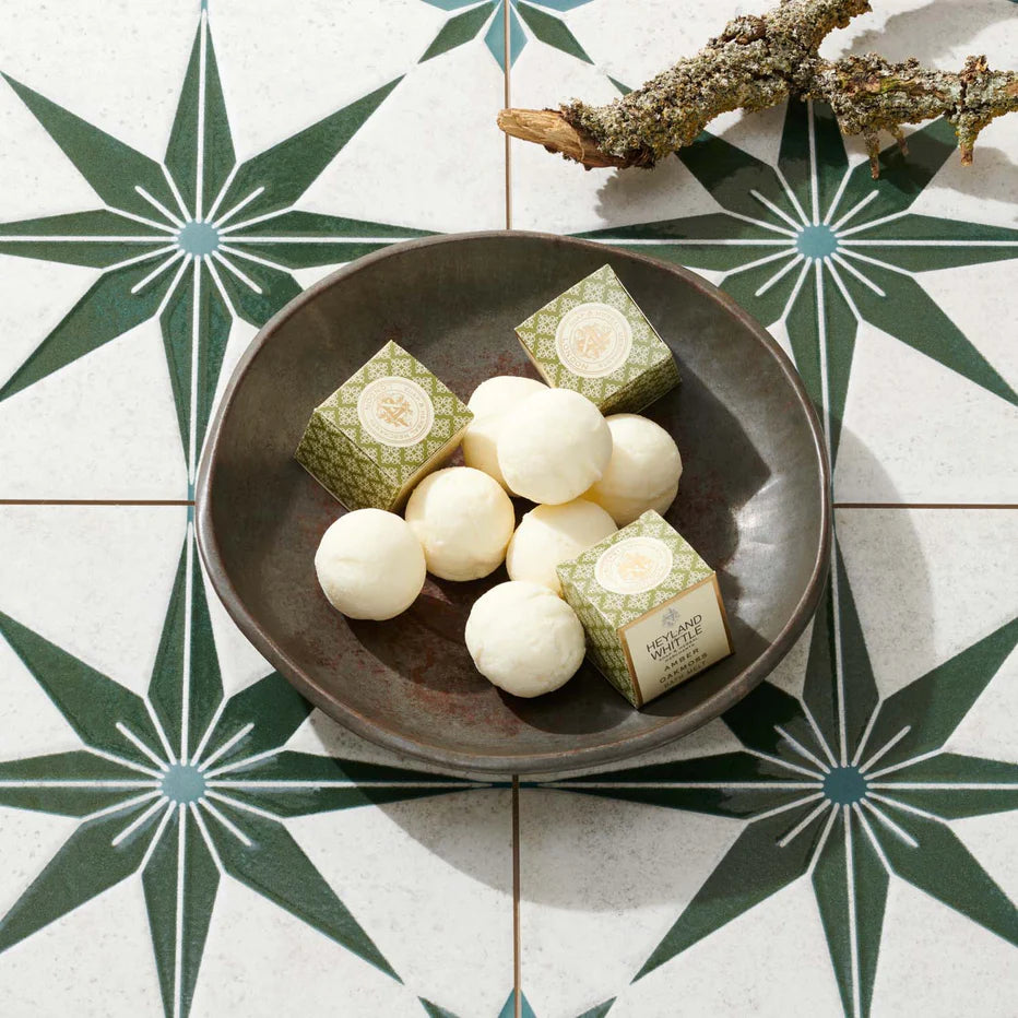 Luxury Amber Oakmoss Bath Melts for Relaxation - Natural Aromatherapy for Stress Relief & Self-Care - Perfect for Spa Nights & Romantic Baths
