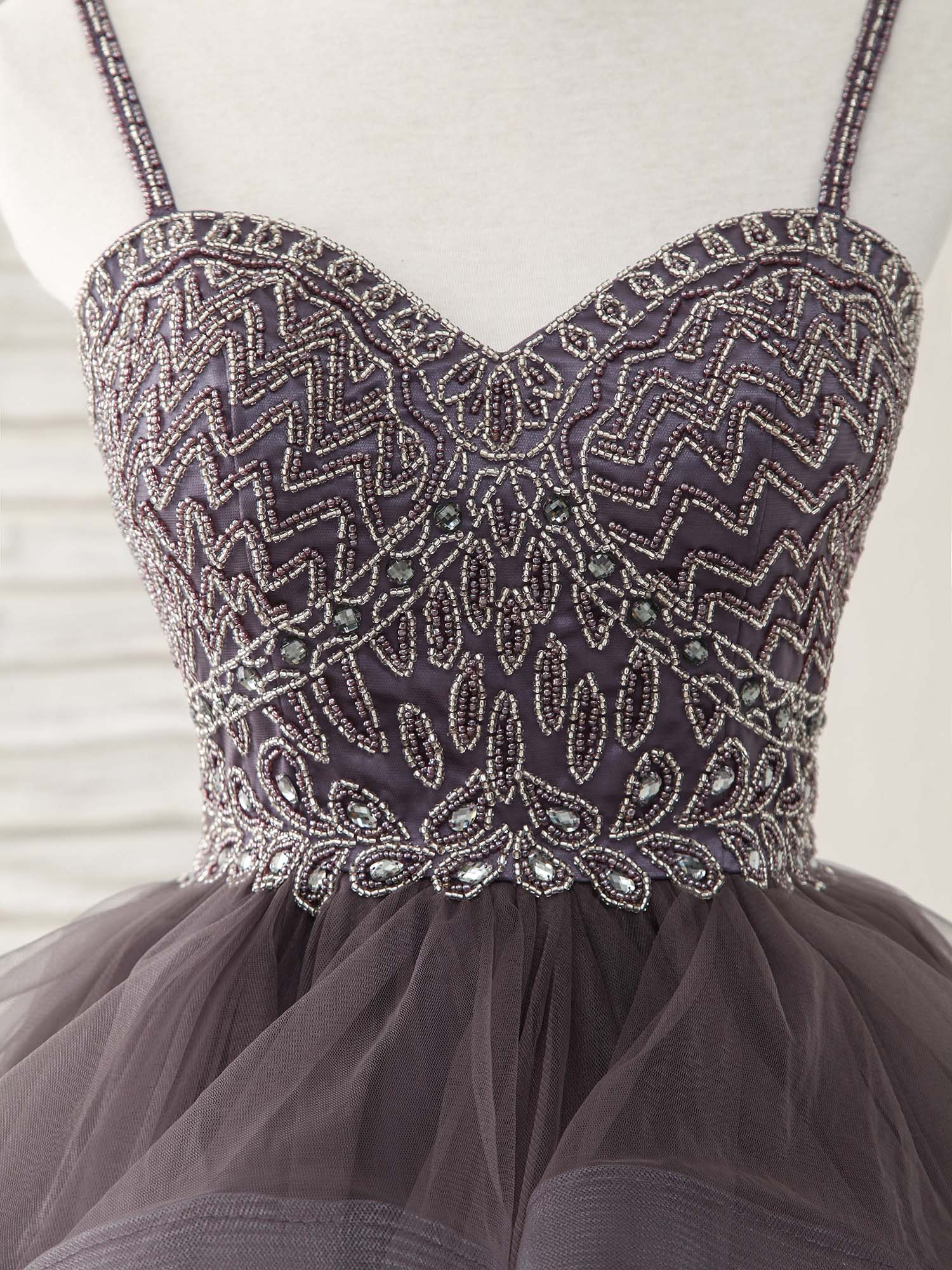Elegant Sweetheart Neckline Tulle Beaded Short Prom Dress for Homecoming - Perfect for School Dances, Parties & Special Occasions