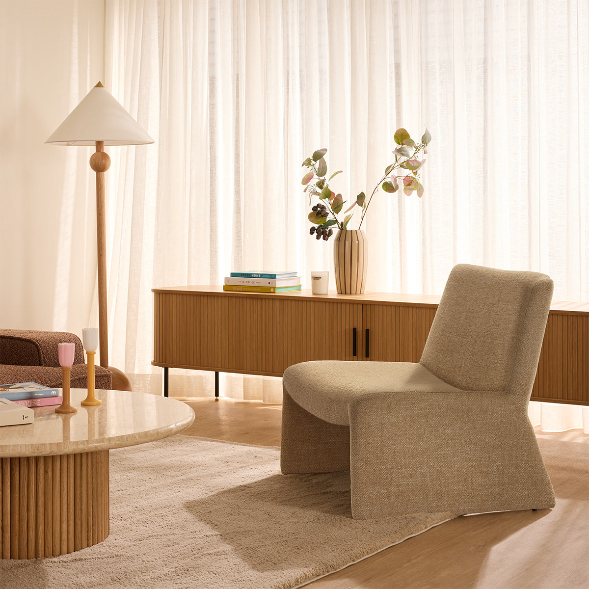 Amelia Lounge Chair - Modern Comfortable Accent Chair for Living Room, Bedroom & Office - Perfect for Relaxing, Reading & Lounging