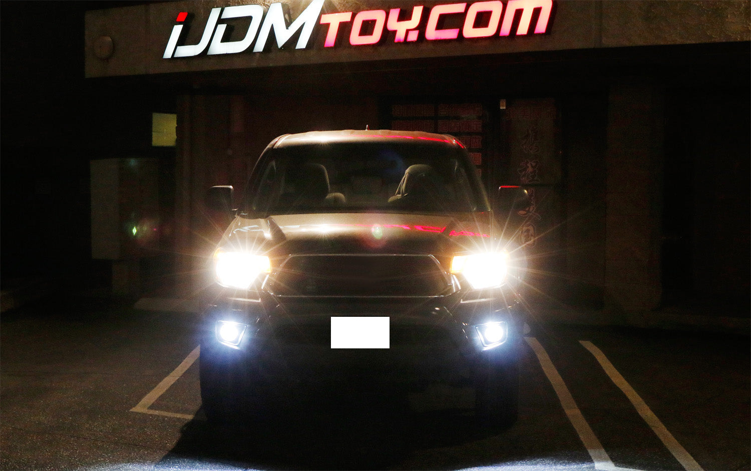 20W High Power LED Fog Light Kit with Clear Lens & 3 Stripe White - Compatible with Nissan Infiniti - Perfect for Night Driving & Foggy Conditions