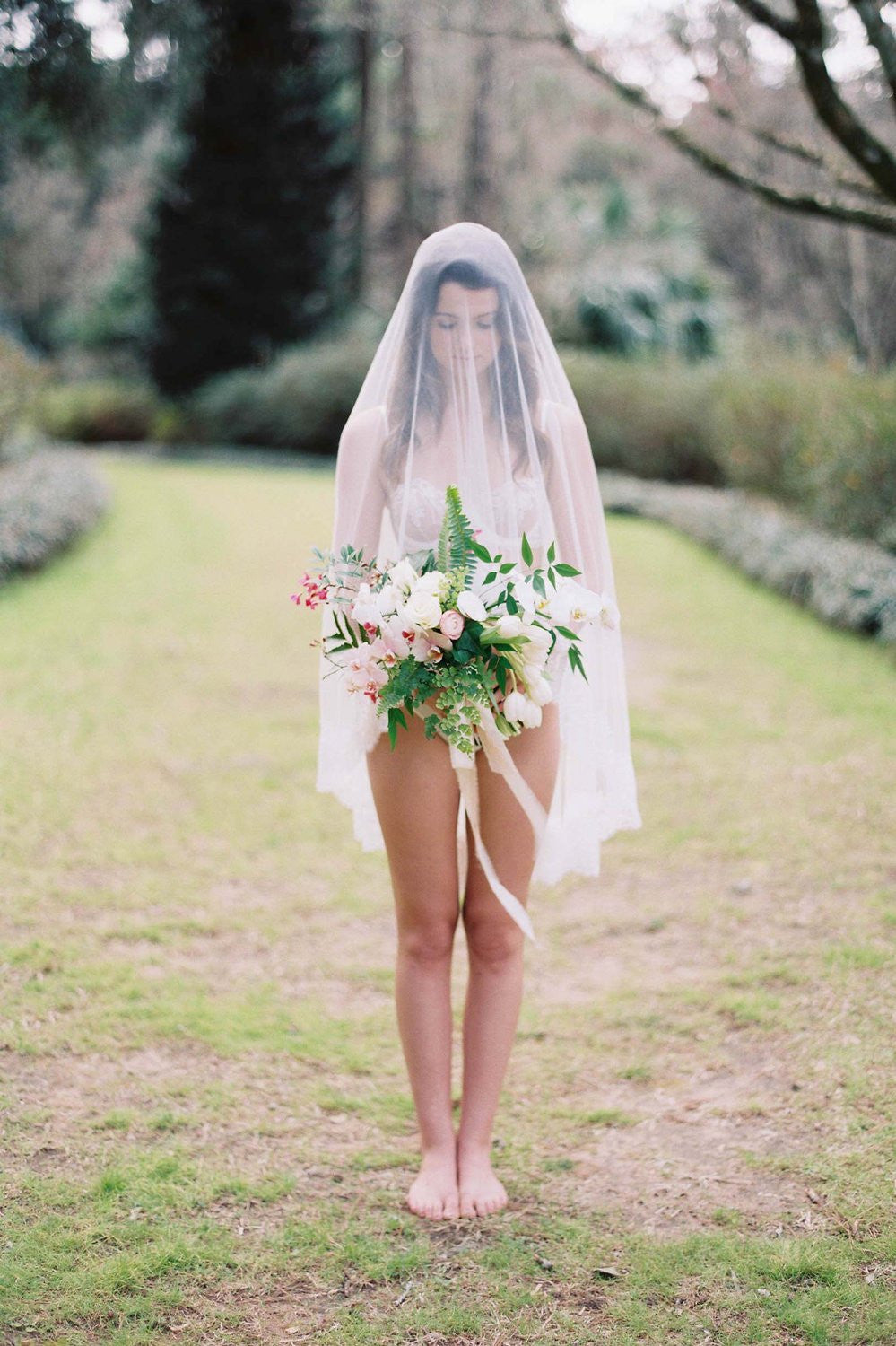 Elegant Marie Silk Tulle & French Lace Wedding Veil - Perfect for Bridal Ceremonies, Photos & Special Occasions